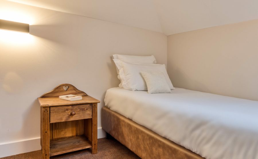 view Aiguille de Chamonix Triple comfort bedroom